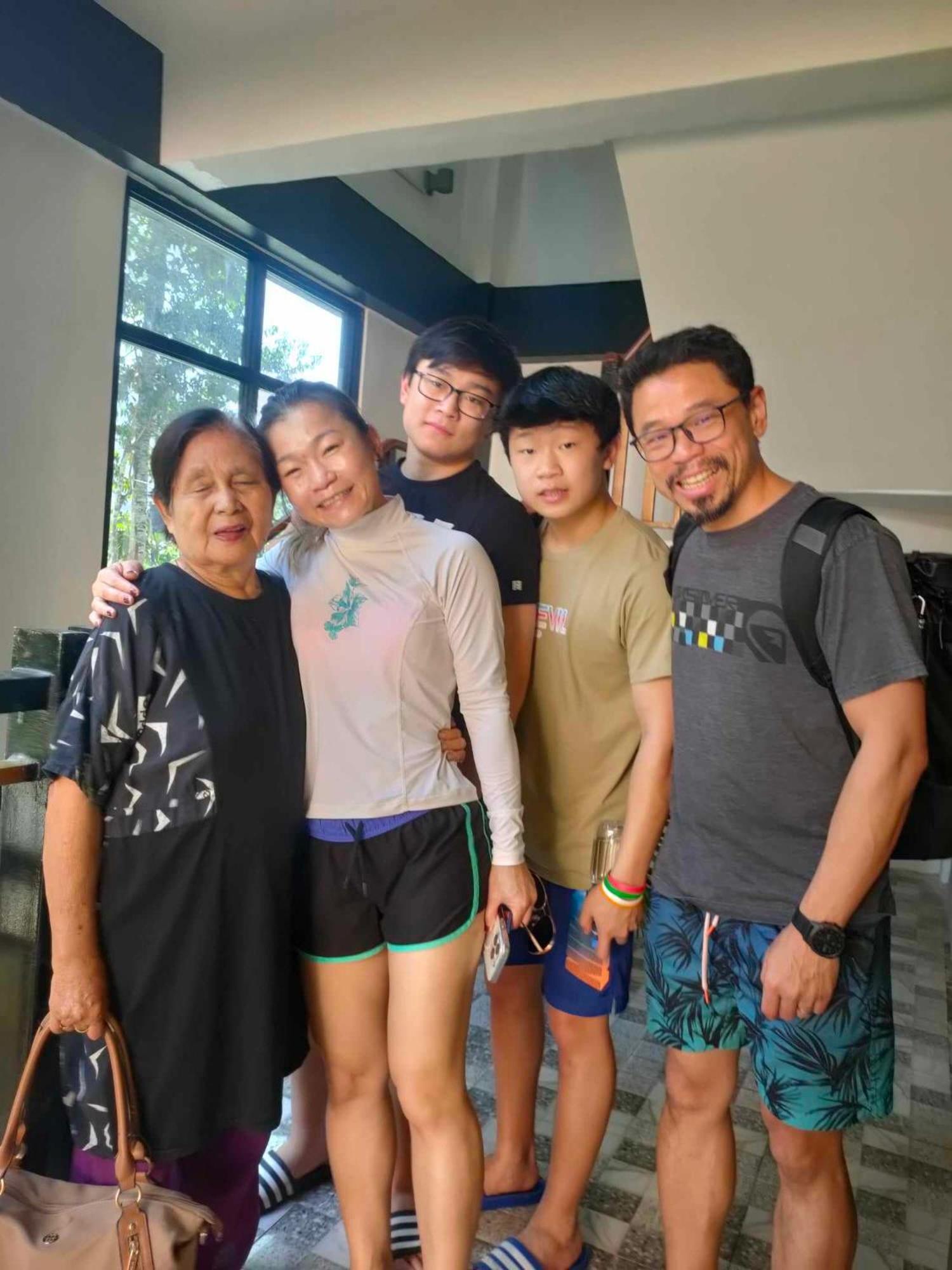 Gbu Loboc River Guesthouse Esterno foto