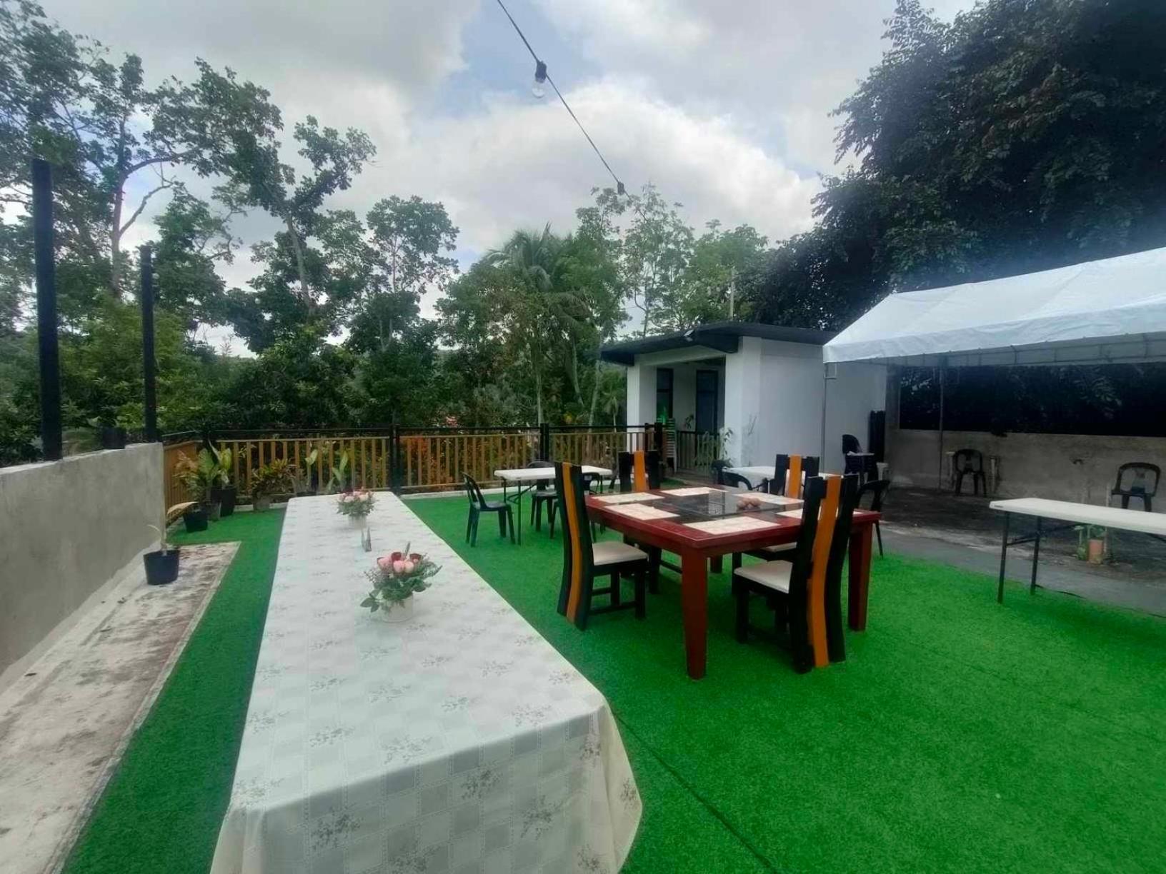 Gbu Loboc River Guesthouse Esterno foto